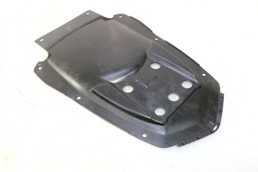 photo de REAR UNDERTRAY YAMAHA FZ8 800 (2010 - 2016) - Zoom on usage condition