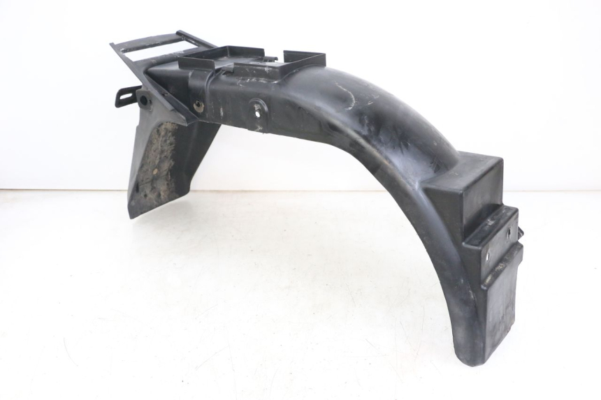 photo de Rear wheel hugger HYOSUNG GF 125 (2001 - 2005) - Technical close-up