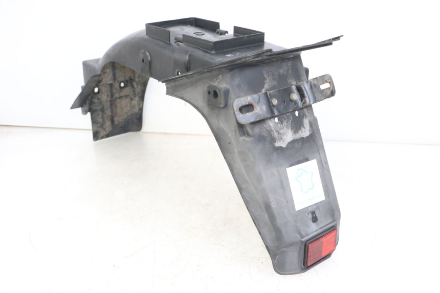 photo de Rear wheel hugger HYOSUNG GF 125 (2001 - 2005) - Fixing points details