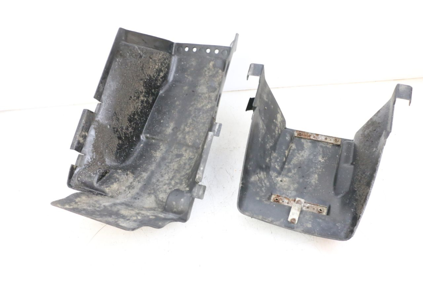 photo de REAR UNDERTRAY KAWASAKI GPZ RX 1000 (1986 - 1988) - Alternative perspective