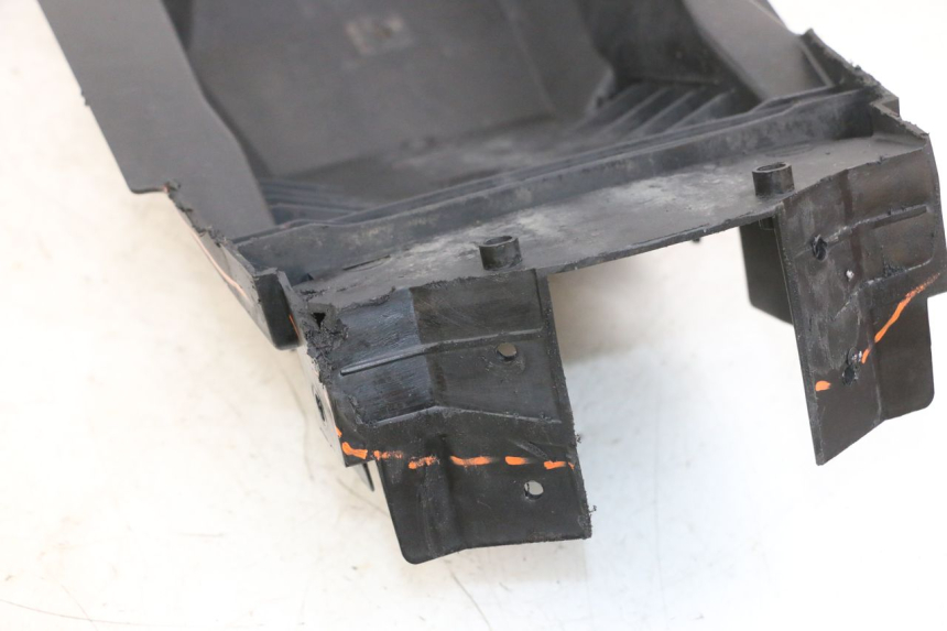 photo de REAR UNDERTRAY SUZUKI GSF N BANDIT 600 (1996 - 1999) - Alternative perspective