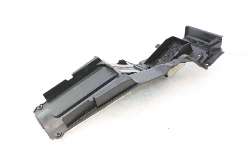 photo de REAR UNDERTRAY SUZUKI GSR 600 (2005 - 2012) - Technical close-up