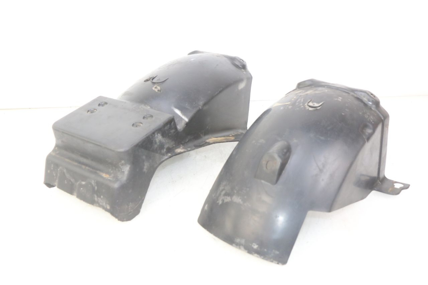 photo de REAR WHEEL HUGGER SUZUKI GSX-F GSX  F 1100 (1988 - 1994) - Main view