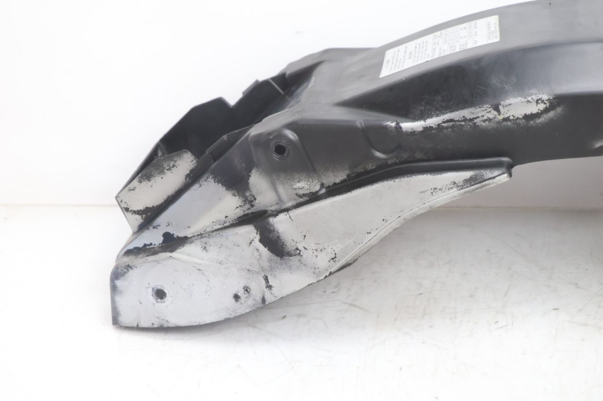 photo de REAR UNDERTRAY SUZUKI GSX F GSXF 750 (1988 - 1998) - Fixing points details