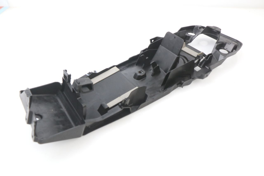 photo de REAR UNDERTRAY SUZUKI GSX-R GSXR 600 (2008 - 2010) - Distinctive features