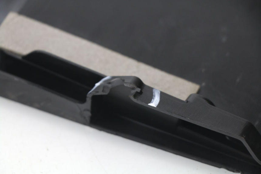 photo de REAR UNDERTRAY SUZUKI GSX-R GSXR 600 (2008 - 2010) - Detailed visual inspection