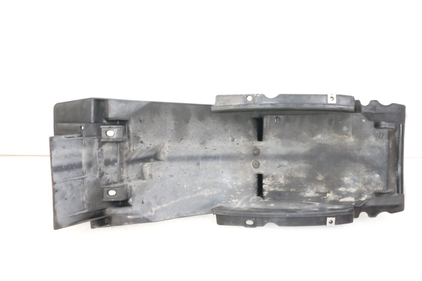 photo de REAR UNDERTRAY HYOSUNG GTR 125 (2006 - 2008) - Alternative perspective