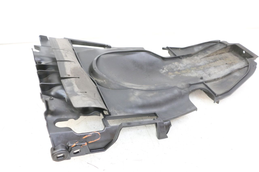 photo de REAR UNDERTRAY HONDA SH i 300 (2015 - 2020) - Alternative perspective