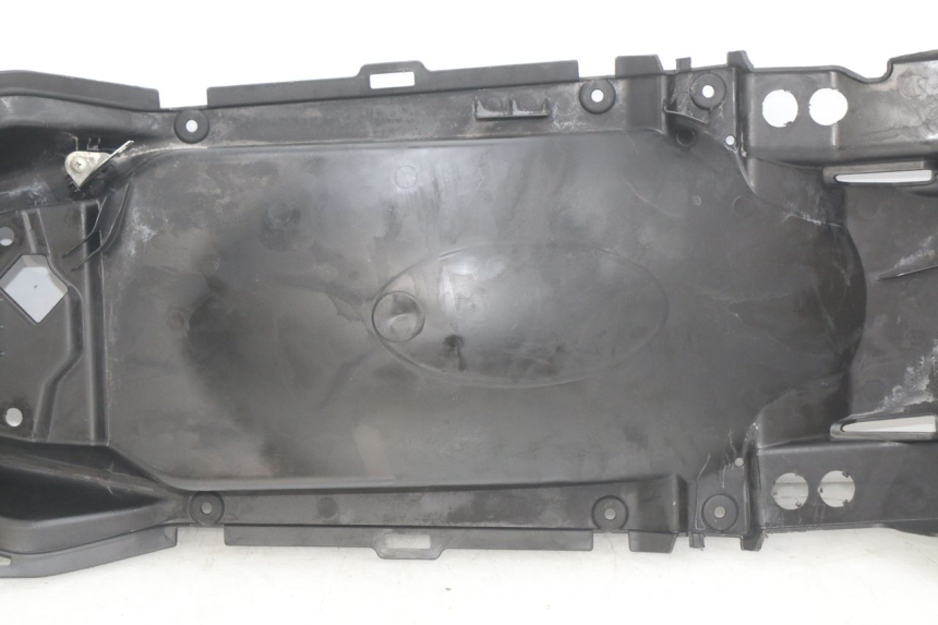 photo de REAR WHEEL HUGGER HONDA INTEGRA NC D 750 (2016 - 2018) - Surface and material condition