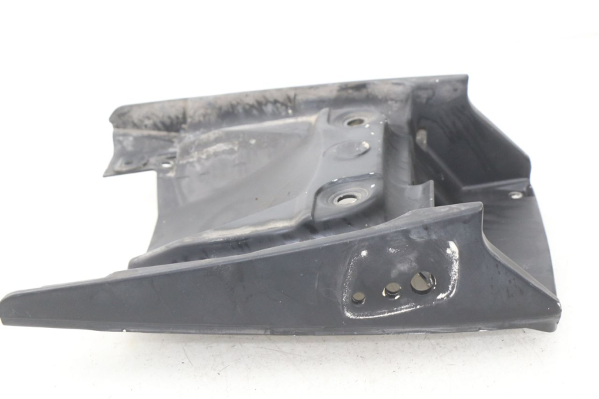 photo de REAR UNDERTRAY BMW K100 1000 (1982 - 1990) - Technical close-up
