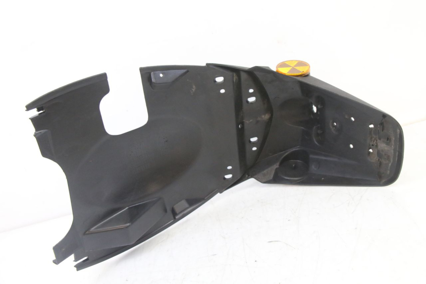 photo de REAR WHEEL HUGGER PEUGEOT KISBEE 4T 50 (2018 - 2022) - Fixing points details