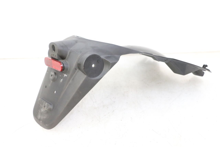 photo de REAR WHEEL HUGGER PEUGEOT KISBEE 4T 50 (2018 - 2022) - Fixing points details