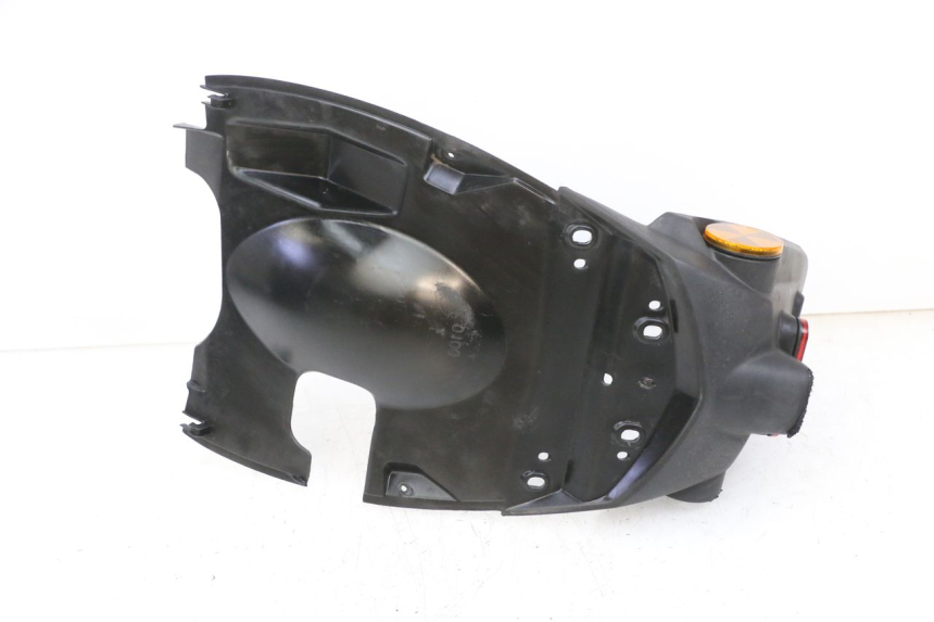 photo de REAR WHEEL HUGGER PEUGEOT KISBEE 4T 50 (2018 - 2022) - Product overview