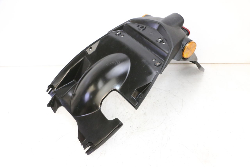 photo de REAR WHEEL HUGGER PEUGEOT KISBEE 4T 50 (2010 - 2017) - Alternative perspective