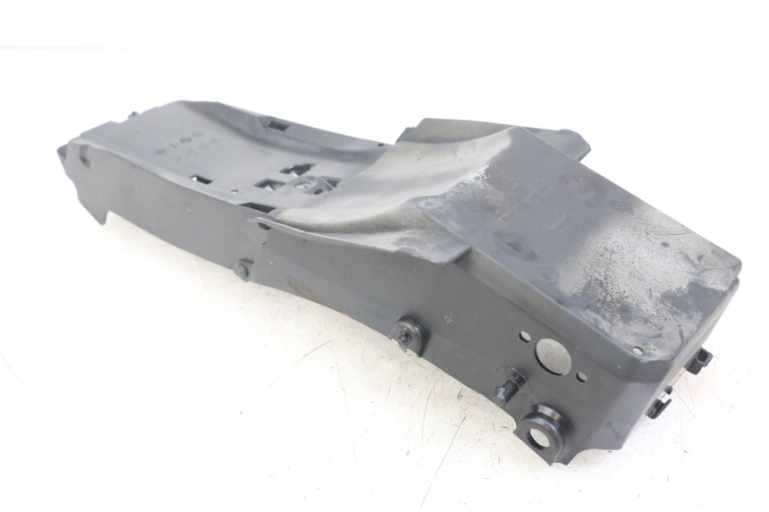 photo de REAR WHEEL HUGGER YAMAHA MT-07 MT07 ABS 700 (2014 - 2017) - Fixing points details