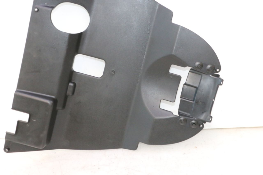 photo de REAR UNDERTRAY KYMCO LIKE 4T 50 (2019 - 2025) - Zoom on usage condition
