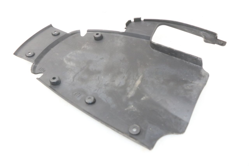 photo de REAR WHEEL HUGGER GILERA NEXUS 125 (2009 - 2013) - Component detail