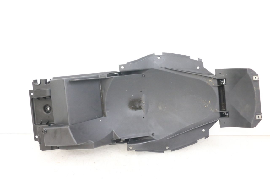 photo de REAR UNDERTRAY MOTO GUZZI NORGE 8V GT 1200 (2011 - 2016) - Component detail