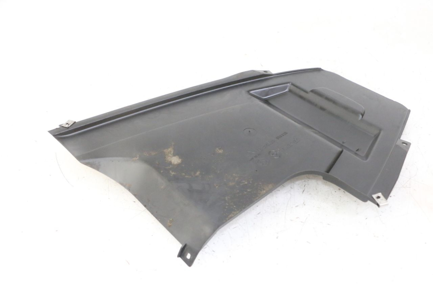 photo de REAR UNDERTRAY PIAGGIO NRG POWER PUREJET 50 (2018 - 2021) - Zoom on usage condition