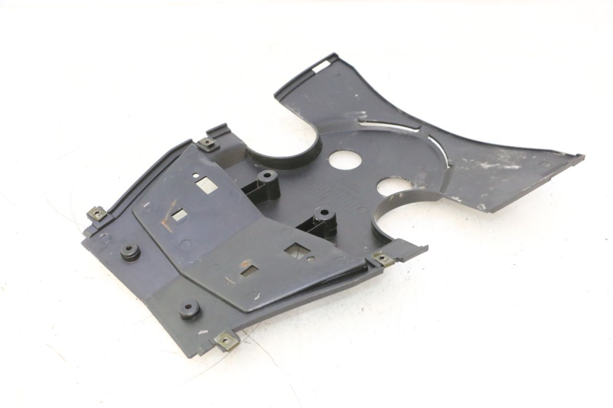 photo de REAR UNDERTRAY RAZZO QTR 50 (2011 - 2018) - Zoom on usage condition