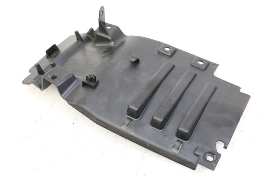 photo de REAR UNDERTRAY ROYAL ENFIELD CONTINENTAL GT 650 (2019 - 2024) - Technical close-up