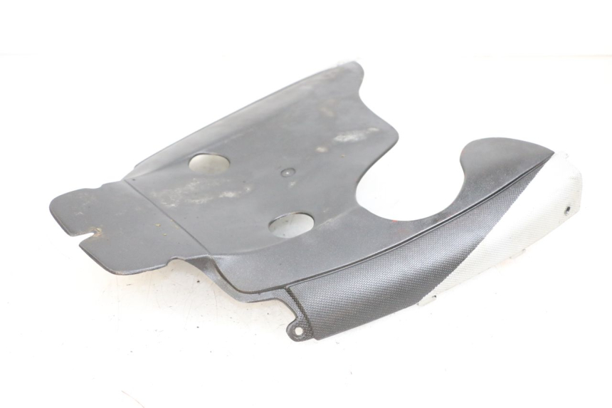 photo de REAR UNDERTRAY APRILIA SR CARB LC 2T 50 (2004 - 2012) - Alternative perspective