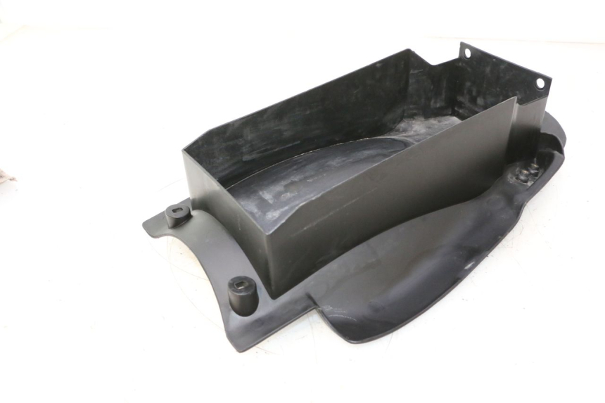 photo de REAR UNDERTRAY DUCATI SS IE DS CARENEE 1000 (2002 - 2006) - Zoom on usage condition