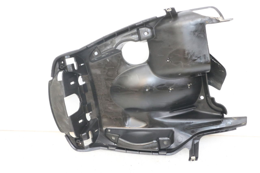 photo de REAR WHEEL HUGGER MBK STUNT NAKED 50 (2004 - 2018) - Zoom on usage condition