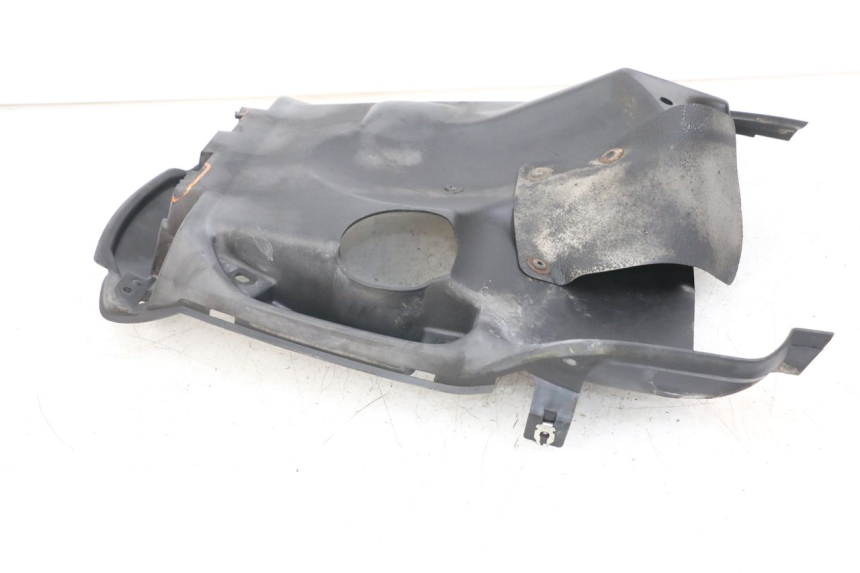 photo de REAR WHEEL HUGGER MBK STUNT NAKED 50 (2004 - 2018) - Technical close-up