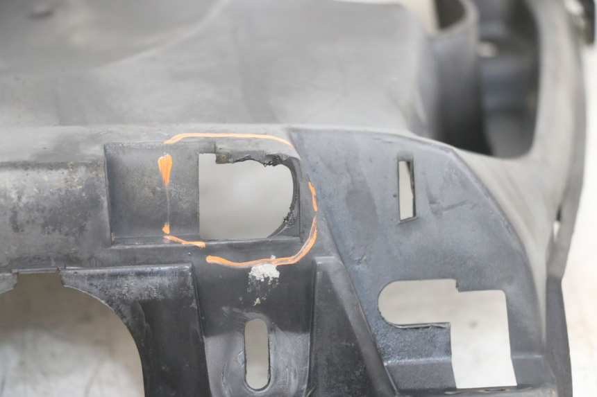 photo de REAR WHEEL HUGGER MBK STUNT NAKED 50 (2004 - 2018) - Fixing points details