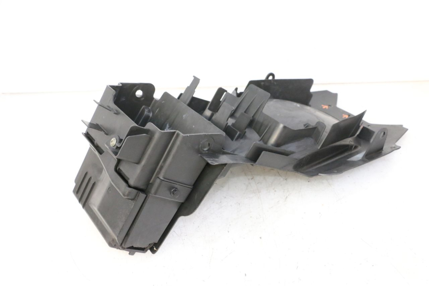 photo de REAR UNDERTRAY SUZUKI SV S 650 (2003 - 2009) - Markings and original references