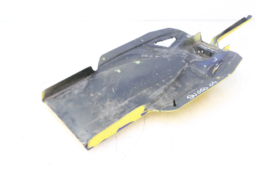 photo de REAR UNDERTRAY SUZUKI SV S 650 (2003 - 2009) - Fixing points details