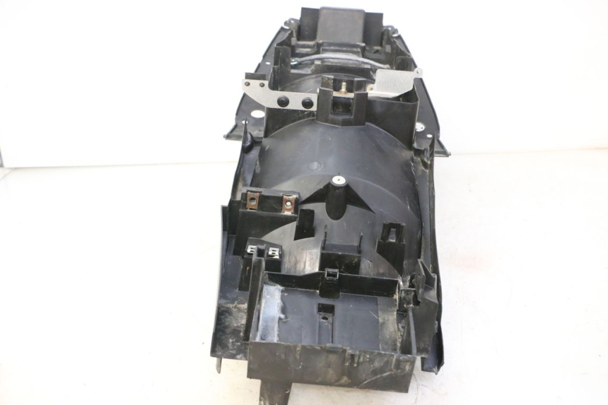 photo de REAR UNDERTRAY YAMAHA TDM ABS 900 (2002 - 2014) - Surface and material condition