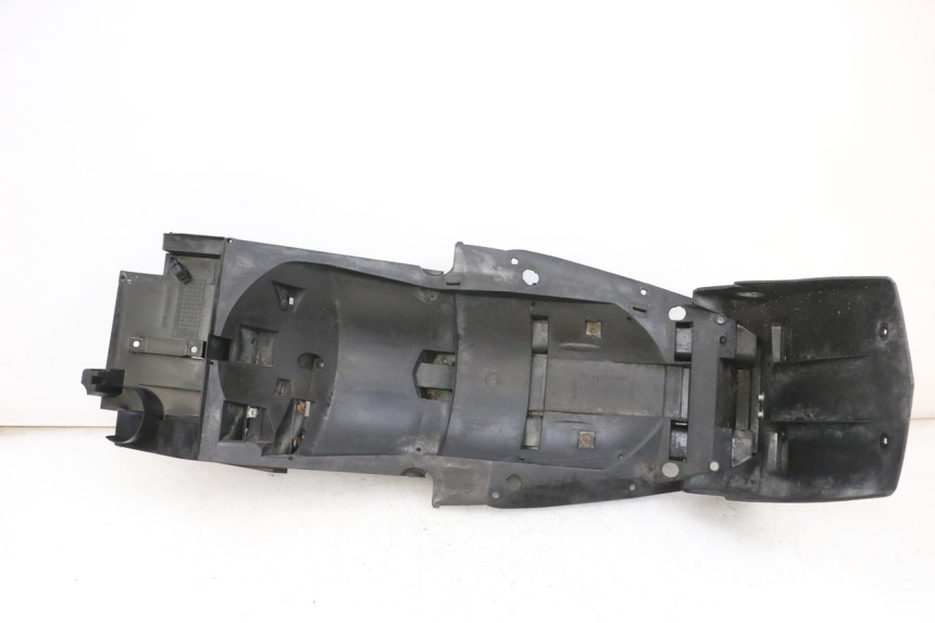 photo de REAR UNDERTRAY YAMAHA TDM ABS 900 (2002 - 2014) - Fixing points details