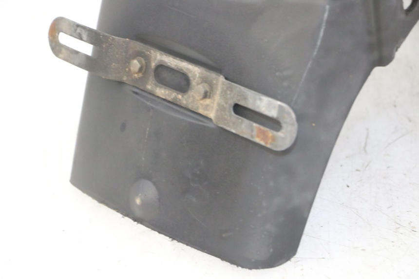 photo de REAR WHEEL HUGGER YAMAHA TDR DELTABOX 125 (1997 - 2003) - Fixing points details