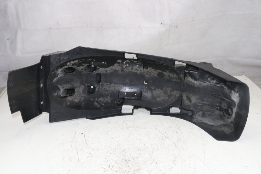 photo de REAR UNDERTRAY TRIUMPH TIGER 955 (2001 - 2004) - Component detail