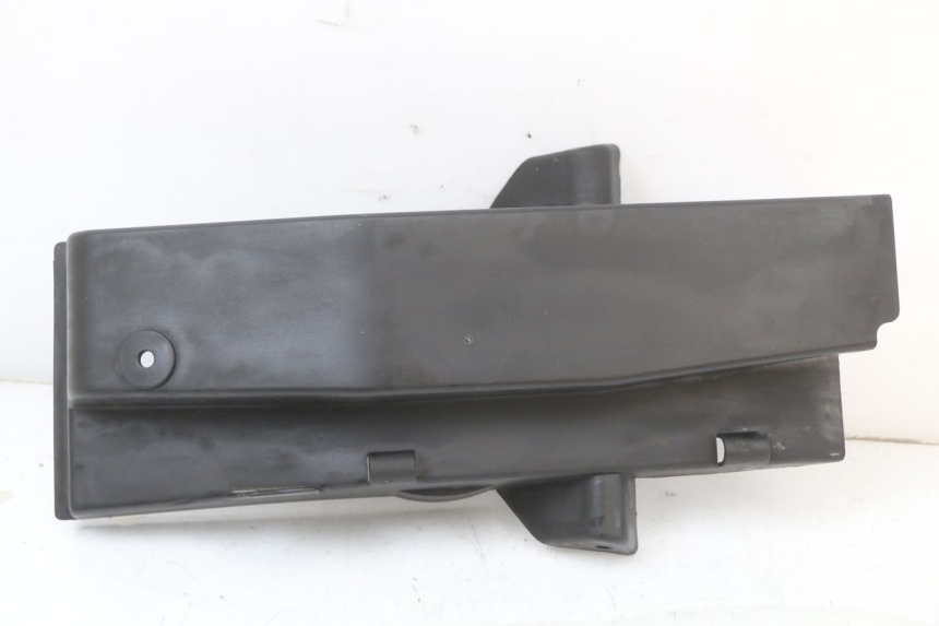 photo de REAR UNDERTRAY SUZUKI UH BURGMAN 125 (2002 - 2006) - Zoom on usage condition