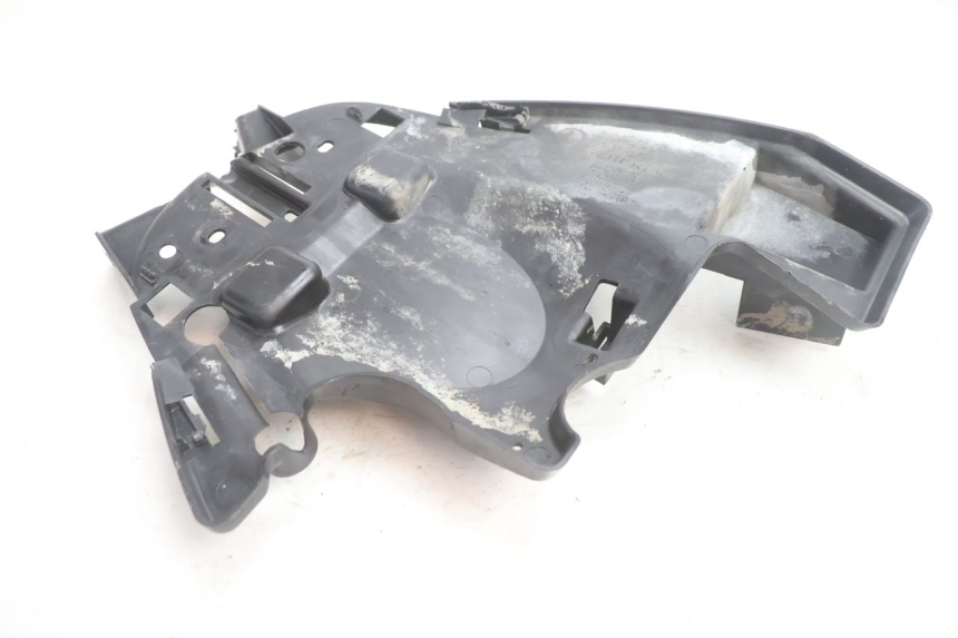 photo de REAR UNDERTRAY PEUGEOT VIVACITY 50 (2004 - 2009) - Zoom on usage condition