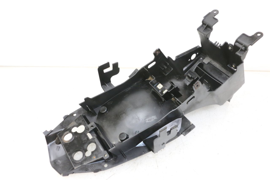 photo de REAR UNDERTRAY YAMAHA XJ6 ABS 600 (2008 - 2016) - Zoom on usage condition