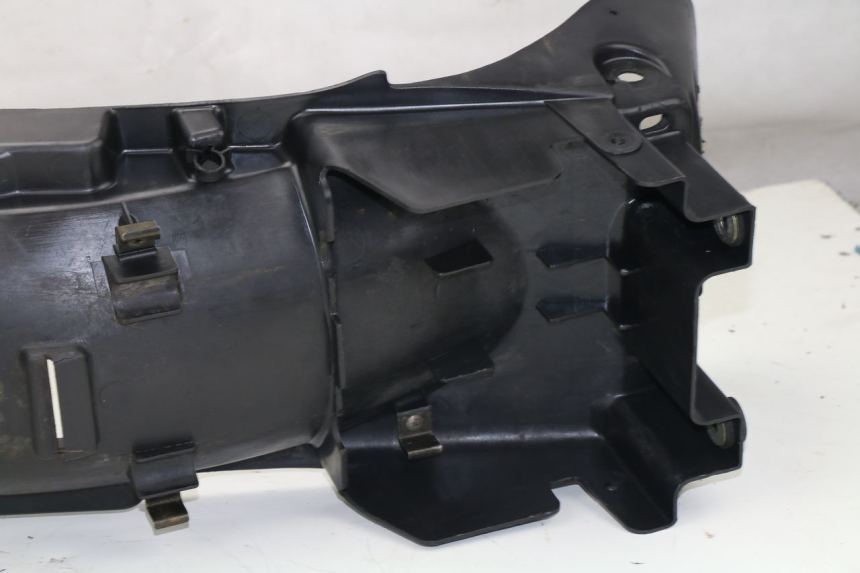 photo de REAR UNDERTRAY YAMAHA XJS DIVERSION 600 (1997 - 1999) - Surface and material condition