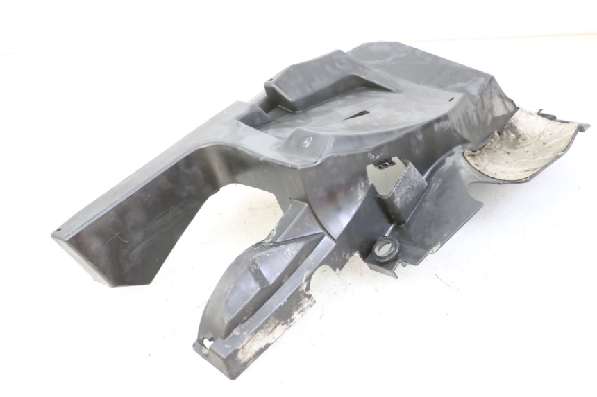 photo de REAR UNDERTRAY YAMAHA FZ6 FAZER S2 600 (2007 - 2011) - Zoom on usage condition