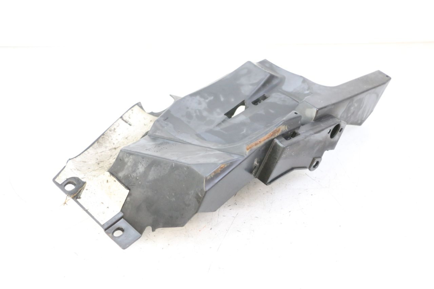 photo de REAR UNDERTRAY YAMAHA FZ6 FAZER S2 600 (2007 - 2011) - Technical close-up