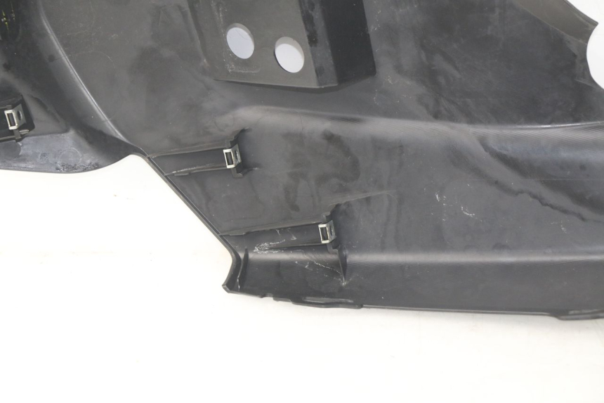 photo de REAR UNDERTRAY YAMAHA YP T-MAX TMAX 530 (2017 - 2020) - Component zoom