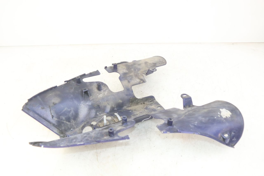 photo de REAR WHEEL HUGGER YAMAHA YZF R1 1000 (2007 - 2008) - Alternative perspective