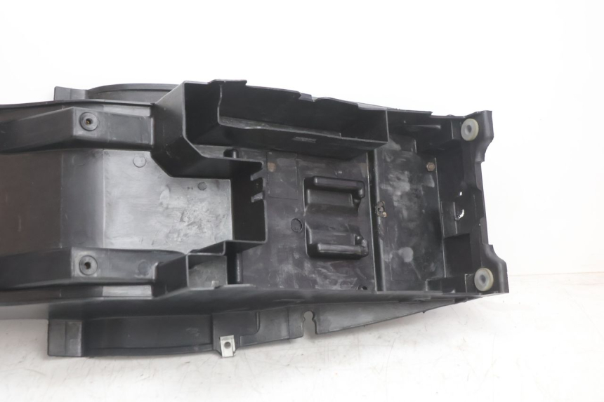 photo de REAR UNDERTRAY KAWASAKI ZX-6R ZX6R 600 (2000 - 2002) - Zoom on usage condition
