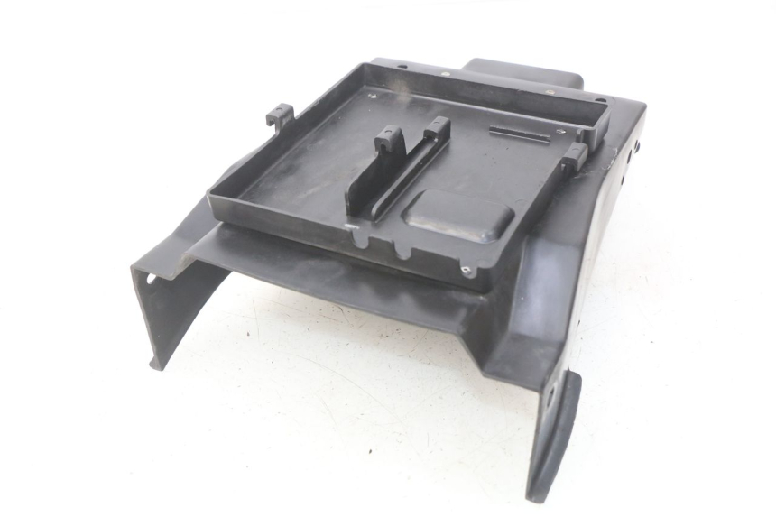 photo de REAR WHEEL SWINGARM KAWASAKI ZZR 600 (1995 - 2004) - Zoom on usage condition