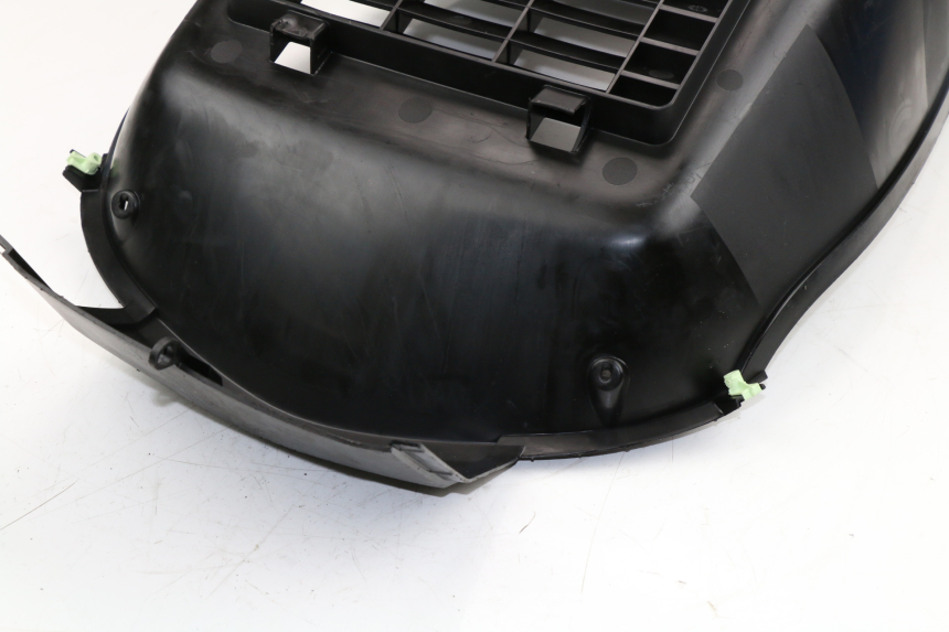 photo de FRONT UNDERTRAY PEUGEOT SATELIS COMPRESSOR K15 125 (2006 - 2009) - Component detail