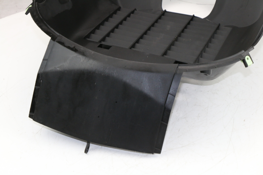 photo de FRONT UNDERTRAY PEUGEOT SATELIS COMPRESSOR K15 125 (2006 - 2009) - Fixing points details