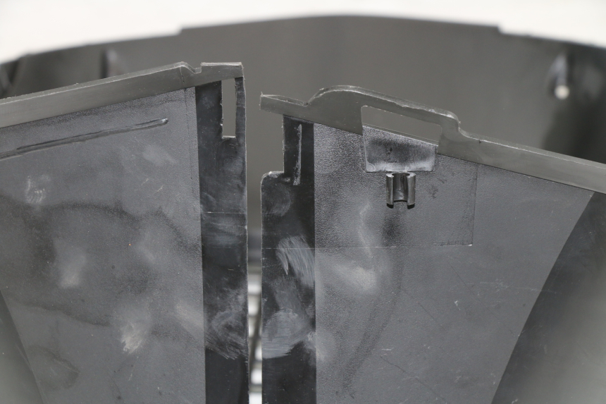 photo de FRONT UNDERTRAY PEUGEOT SATELIS COMPRESSOR K15 125 (2006 - 2009) - Detailed visual inspection