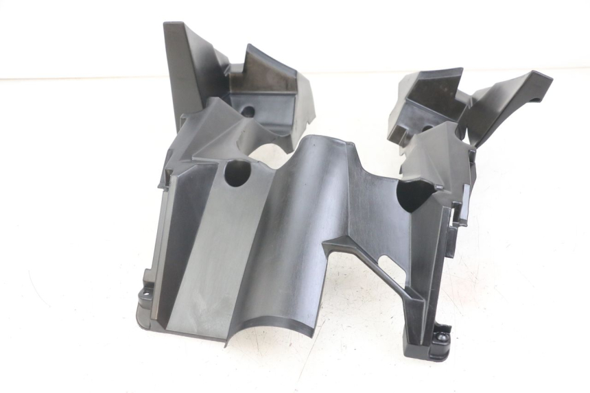 photo de FRONT WHEEL AXLE YAMAHA AEROX 2T 50 (2013 - 2017) - Distinctive features